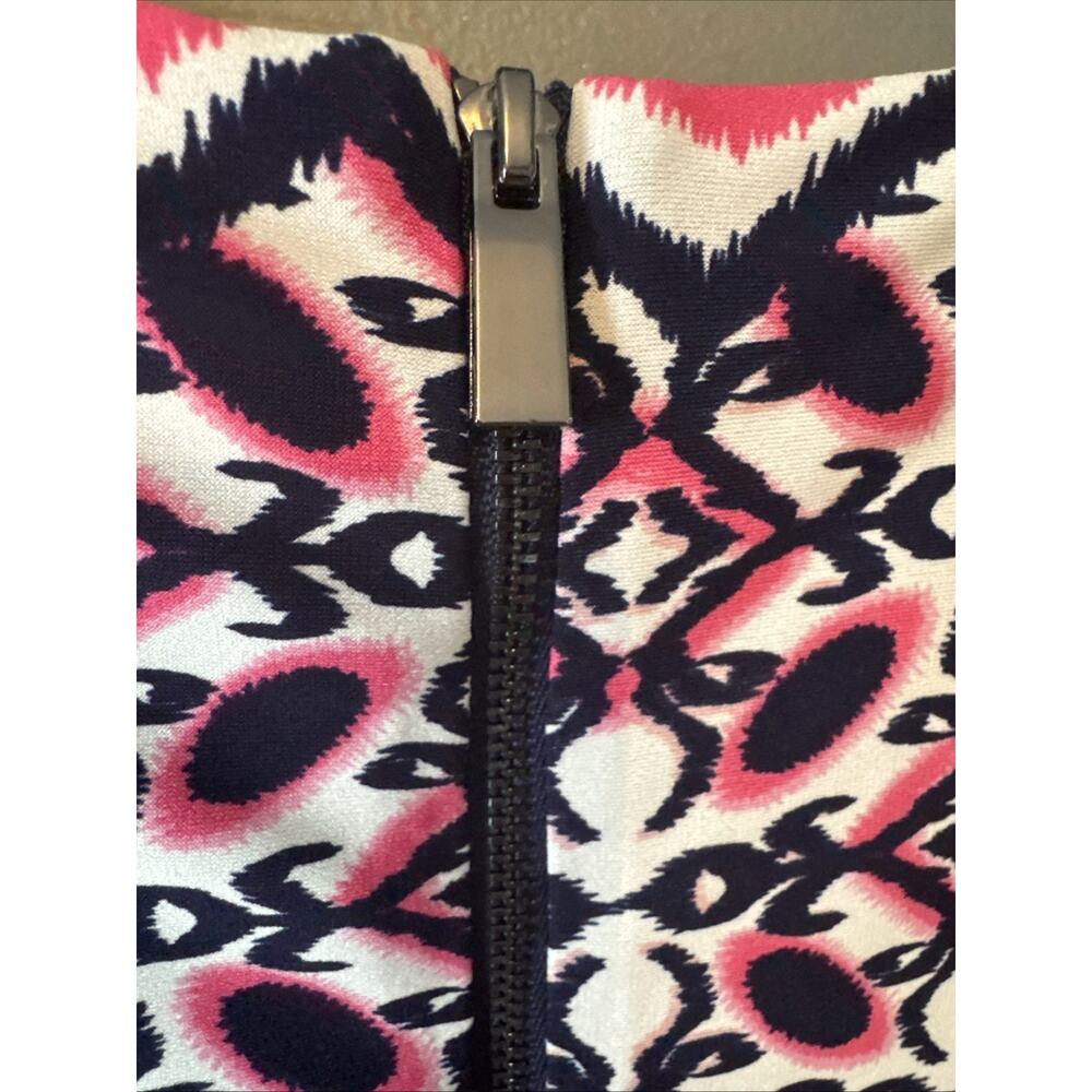 Vince Camuto Womens‎ Printed Dress Sz 8 Blue Pink Half Sleeves Polyester Blend - Picture 6 of 6